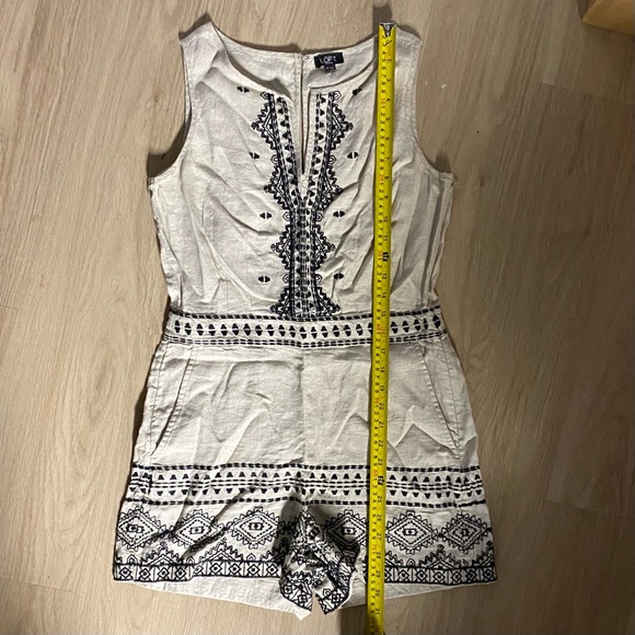 Embroidered Linen Romper - Picture 4 of 6